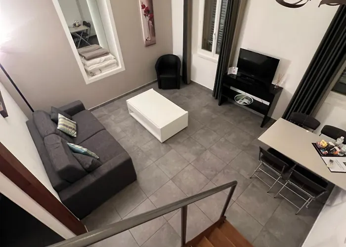 Cannes City Suites アパート *